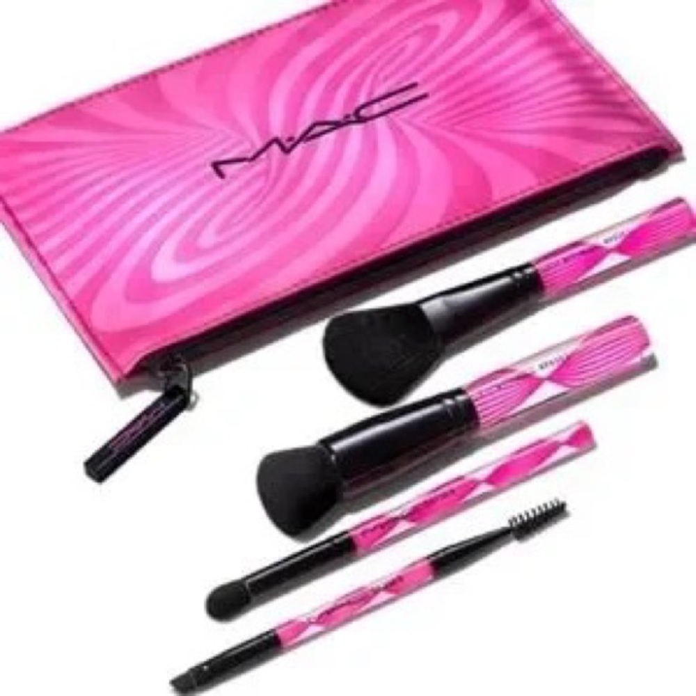 MAC pink brush set